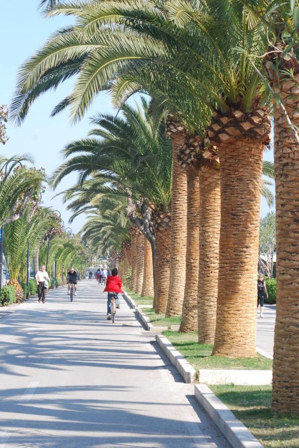 Ostello La Stazione ألبا أدرياتيكا المظهر الخارجي الصورة